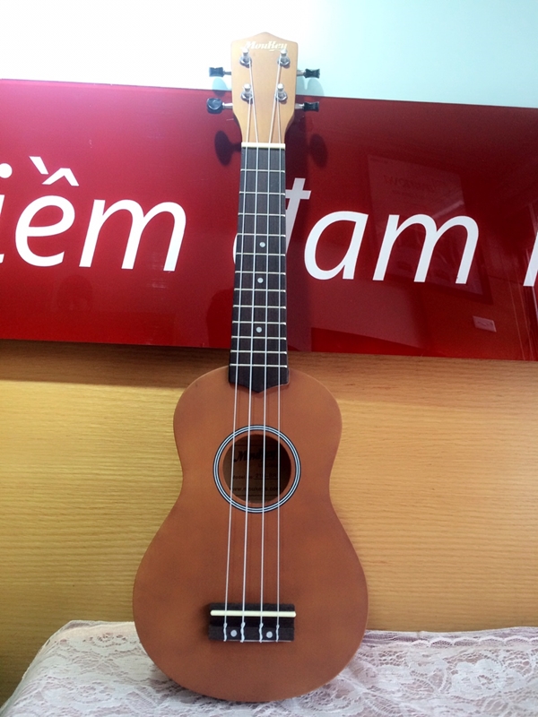 Đàn Ukulele Moukey 21B-BR